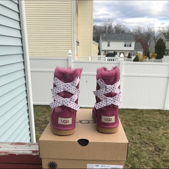 UGG Bailey Bow II Polka Dots - Picture 2 of 8